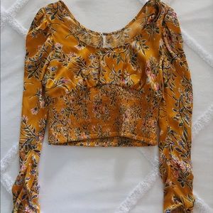 NEW FREE PEOPLE 🌹mustard floral top